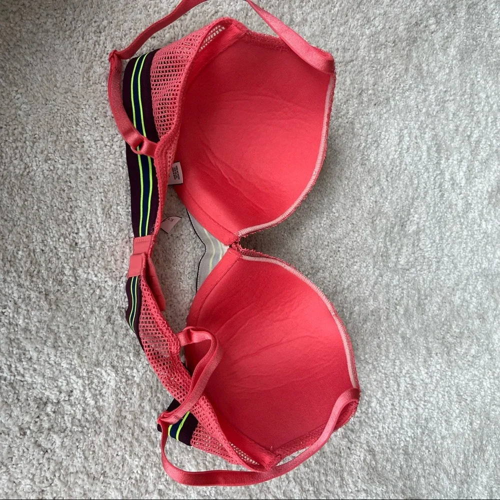 Victorias Secret Very Sexy Plunge Bra